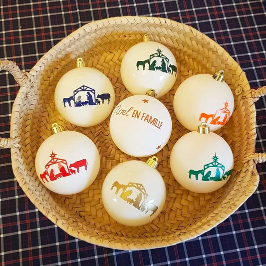 Boule de Noël XL crèche
